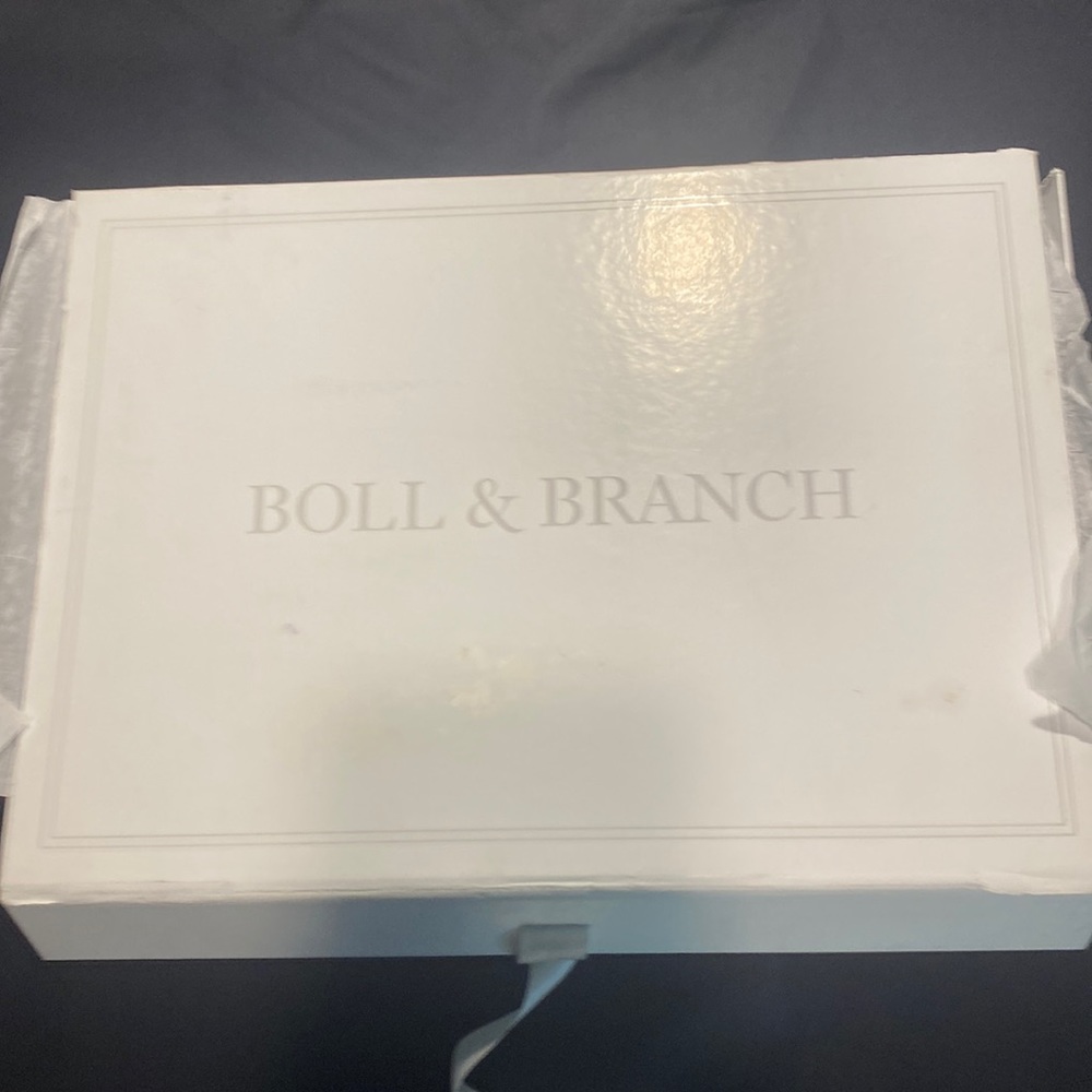 Boll & branch bed sheet set